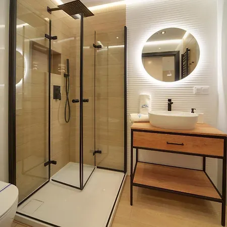 Apartament Invest Centrum Park 1 *