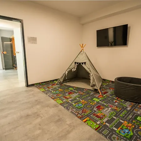 Invest Centrum Park 1 *